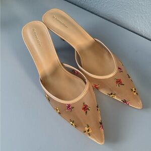 Reformation Women’s  Wilda Pointed Toe Kitten Mule